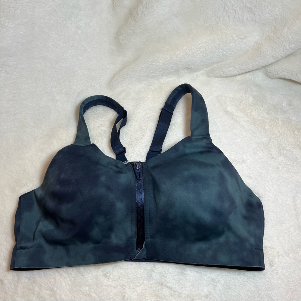 Victoria’s Secret knockout sports bra green blue 34C